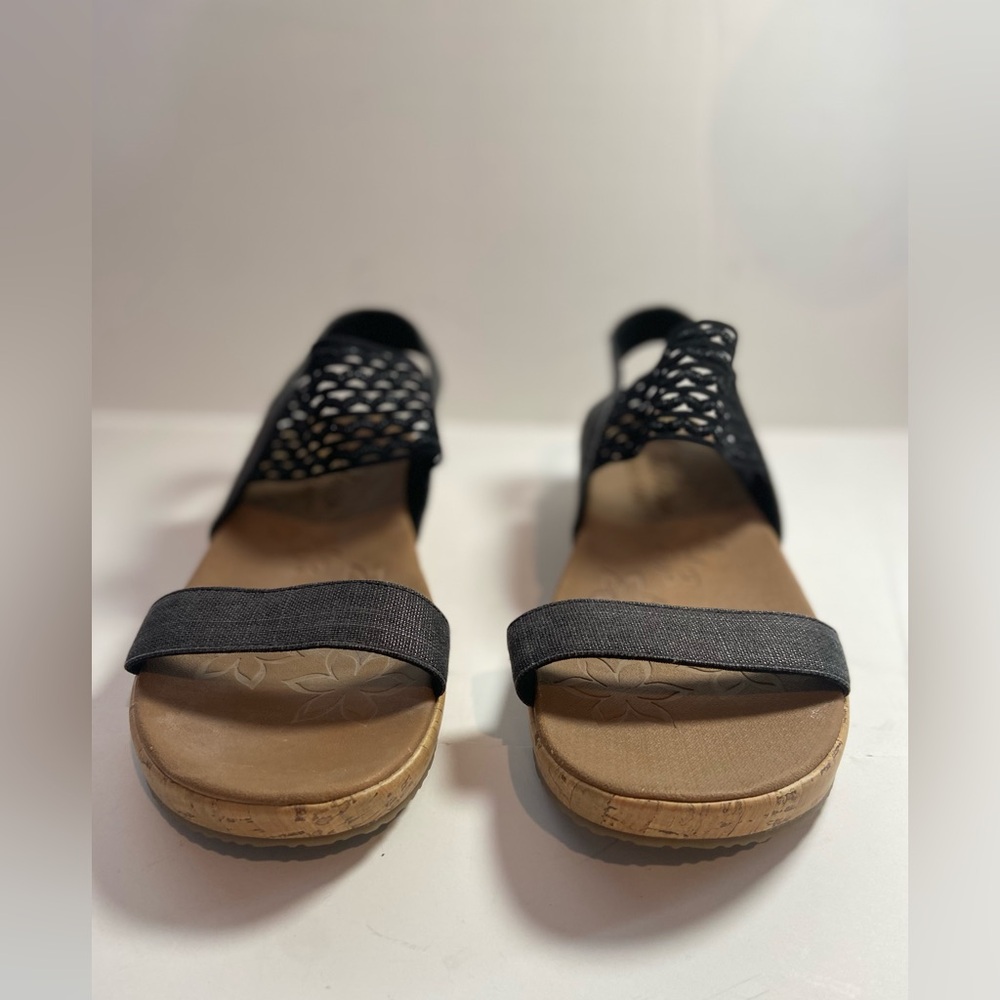 Skecher~Neutral~Shimmery~Gray/Black~Foam Insole~Cork-Look Wedge Sandal~Size 11 - Picture 7 of 14